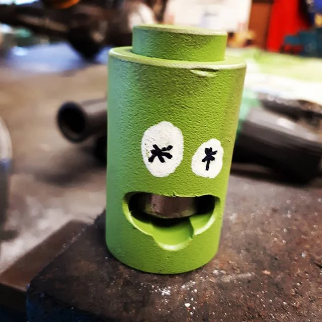 I made this simple tool to crimp battery cables in the shop press. Then I decided to paint it to make it more difficult to lose. Then after I used it for the first time I decided to paint eyes on it 'cos sometimes I'm fucking hilarious.