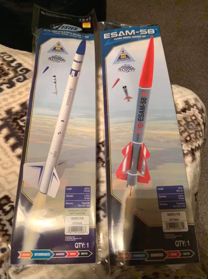 Model Rocket Building New Estes HL Kits