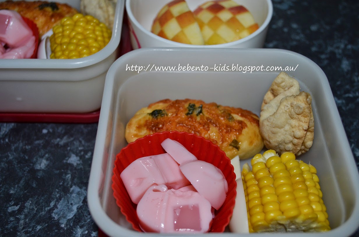 Bebento Kids Cheese Breadsticks Bento