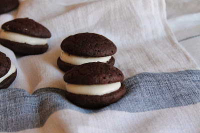 Whoopie pie de chocolate y crema de queso