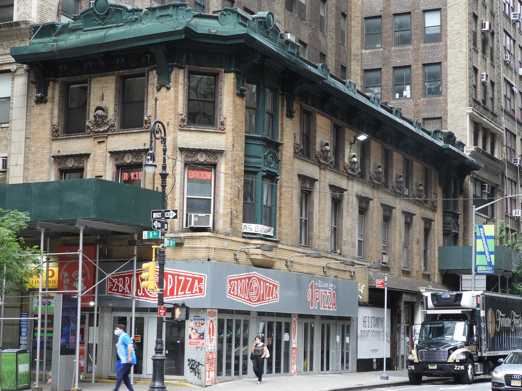 A Morning Walk from Penn Station to Times Square