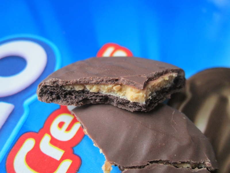 Review Nabisco Peanut Butter Oreo Fudge Cremes Cookies