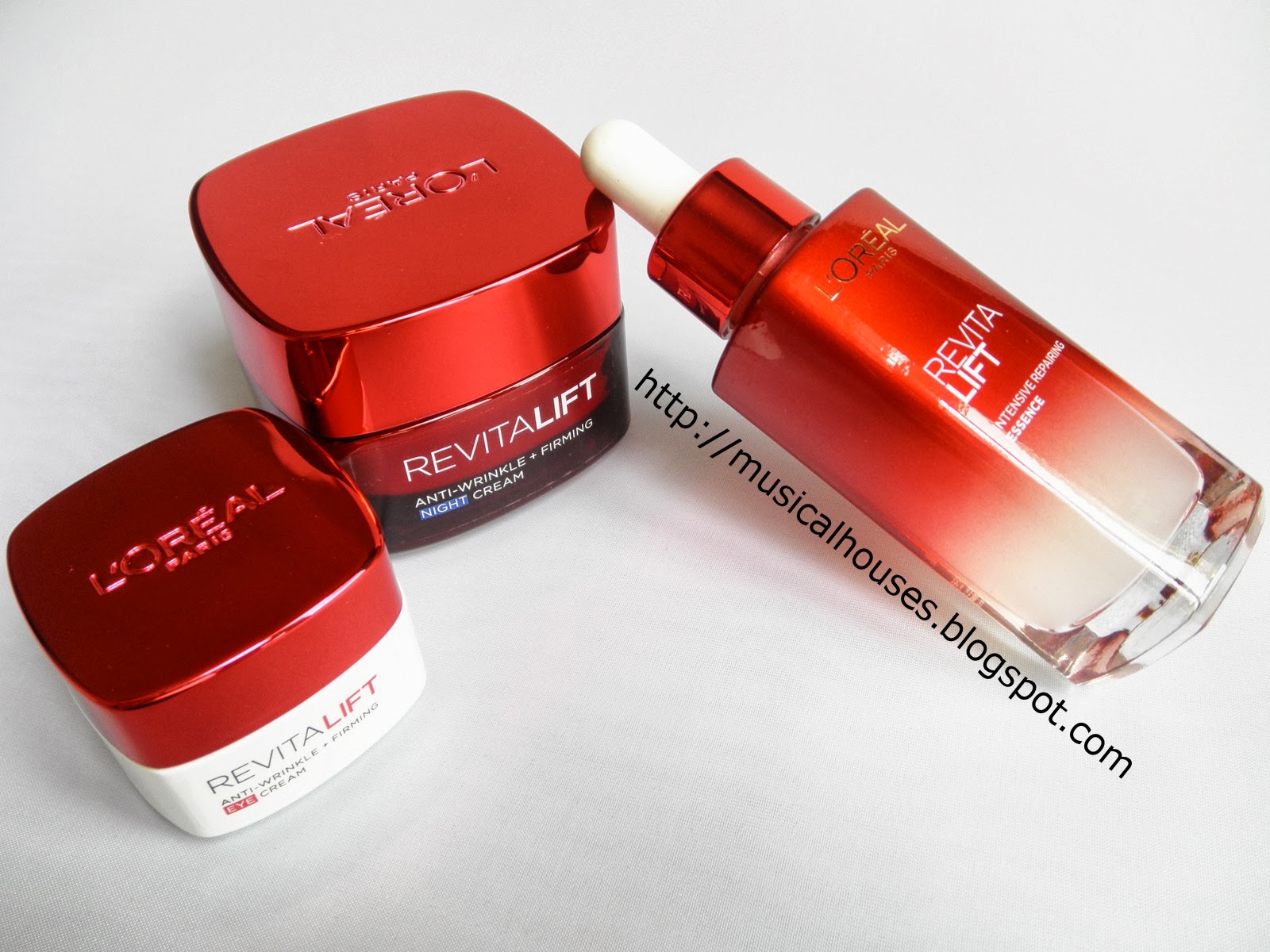 L'Oreal Revitalift Review: Anti-Wrinkle Essence, Eye Cream, Night Cream Faces Fingers