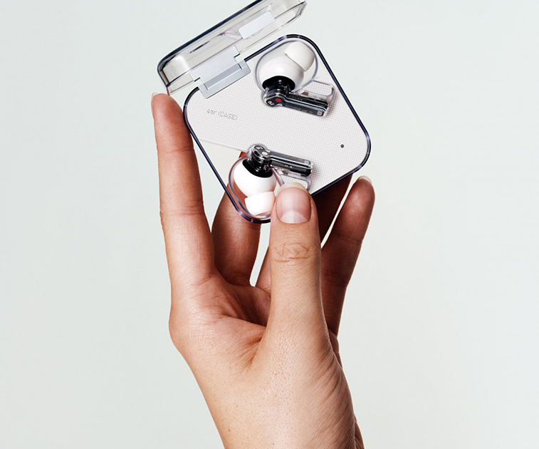 الإعلان رسميا عن سماعة الاذن Nothing ear (1) اللاسلكية بسعر 99 دولار