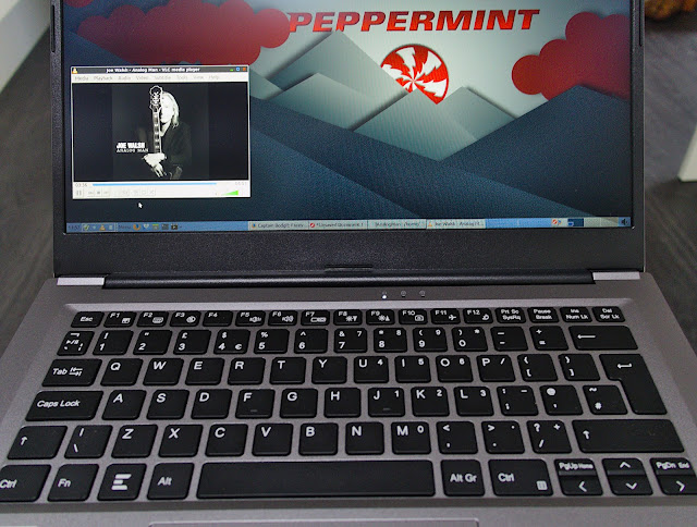 Entroware orion Clevo Peppermint Linux