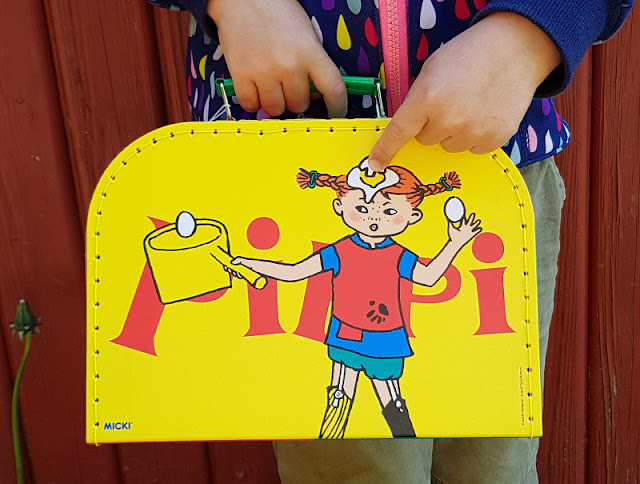 Pippi feiert Geburtstag: 75 Jahre Pippi Langstrumpf. Der Koffer bzw. die Tasche mit Pippi Langstrumpf ist ein Traum!