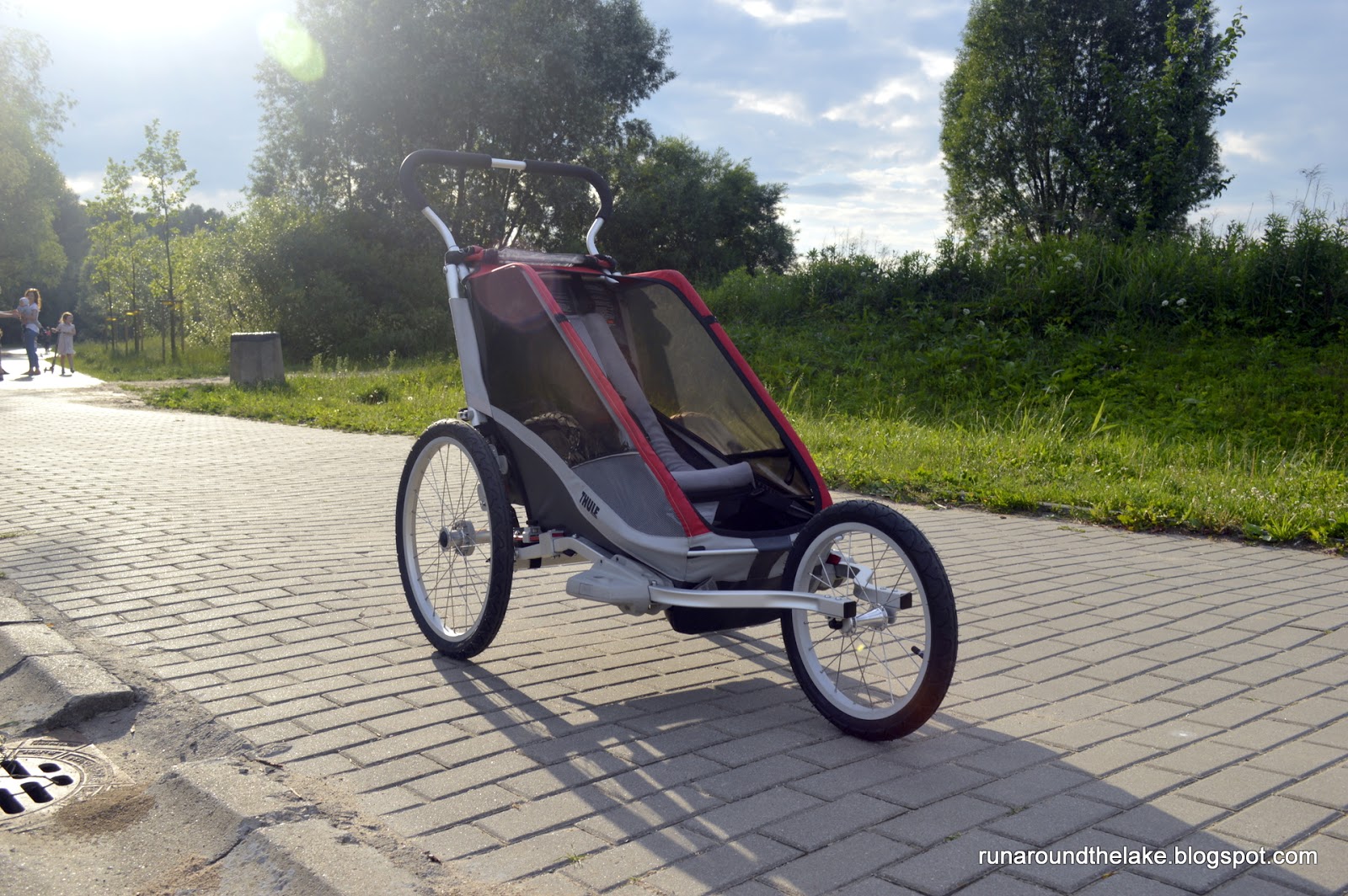 thule chariot cougar 1 test