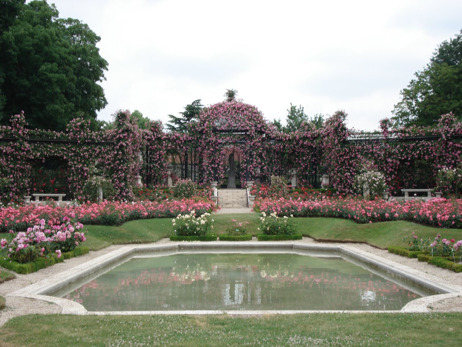 Sitemapcdatahttpwen2windecoocombibliotheque L Hay Les Roses