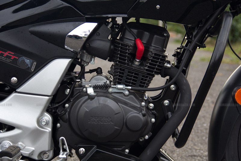 Screensaver HERO CBZ XTREME 2013 price,review,specifications,topspeed