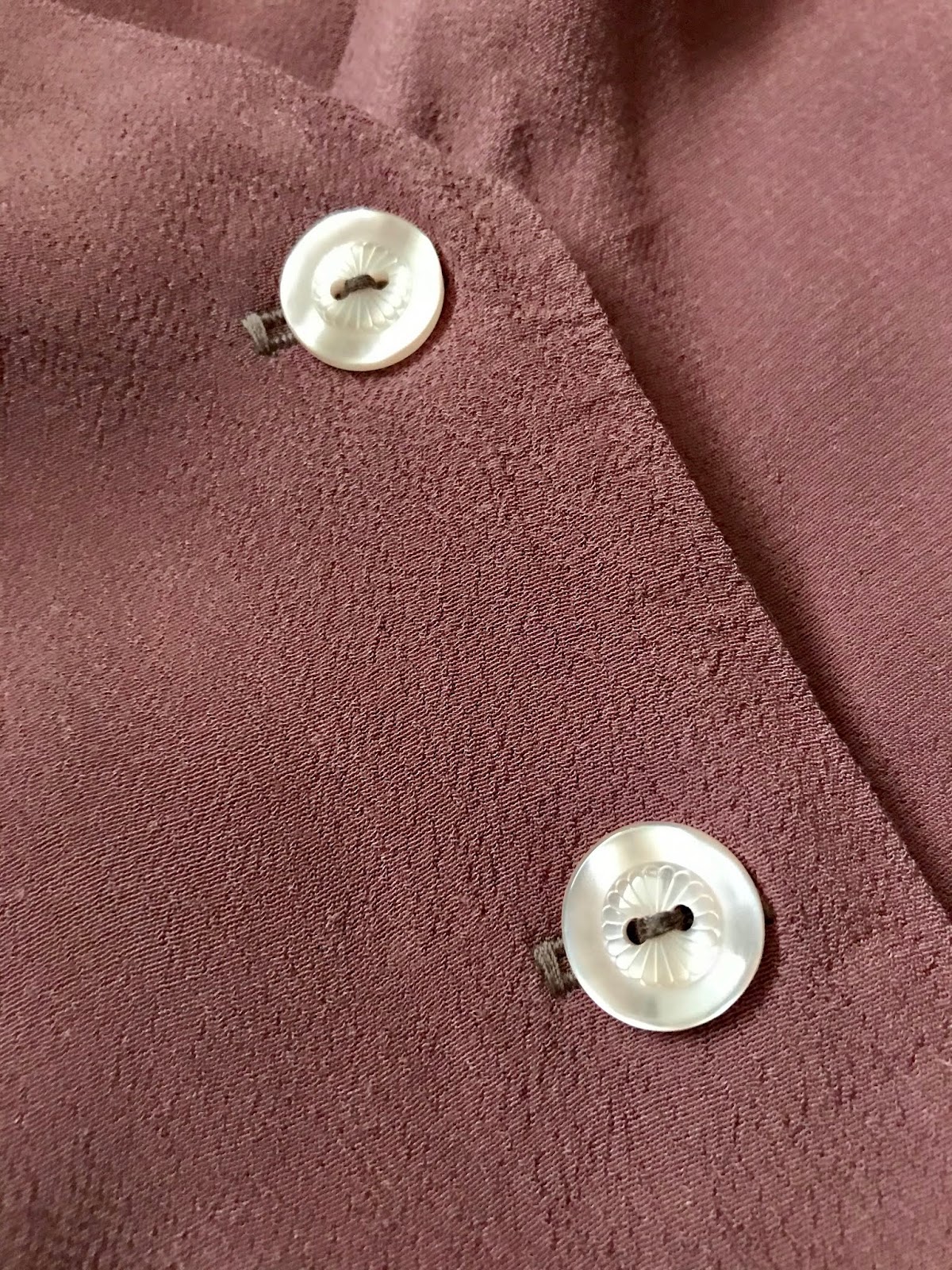 Diary of a Chain Stitcher : Vintage Rose Rayon Kalle Shirt Hack