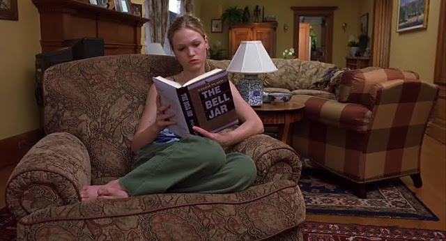 Reading scene from 10 Things I Hate About You