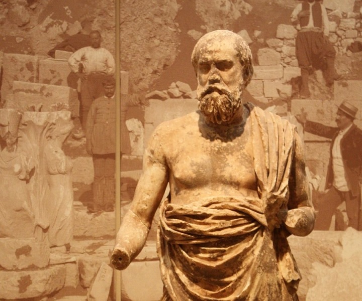 Siapakah Plutarch? Belajar Sampai Mati