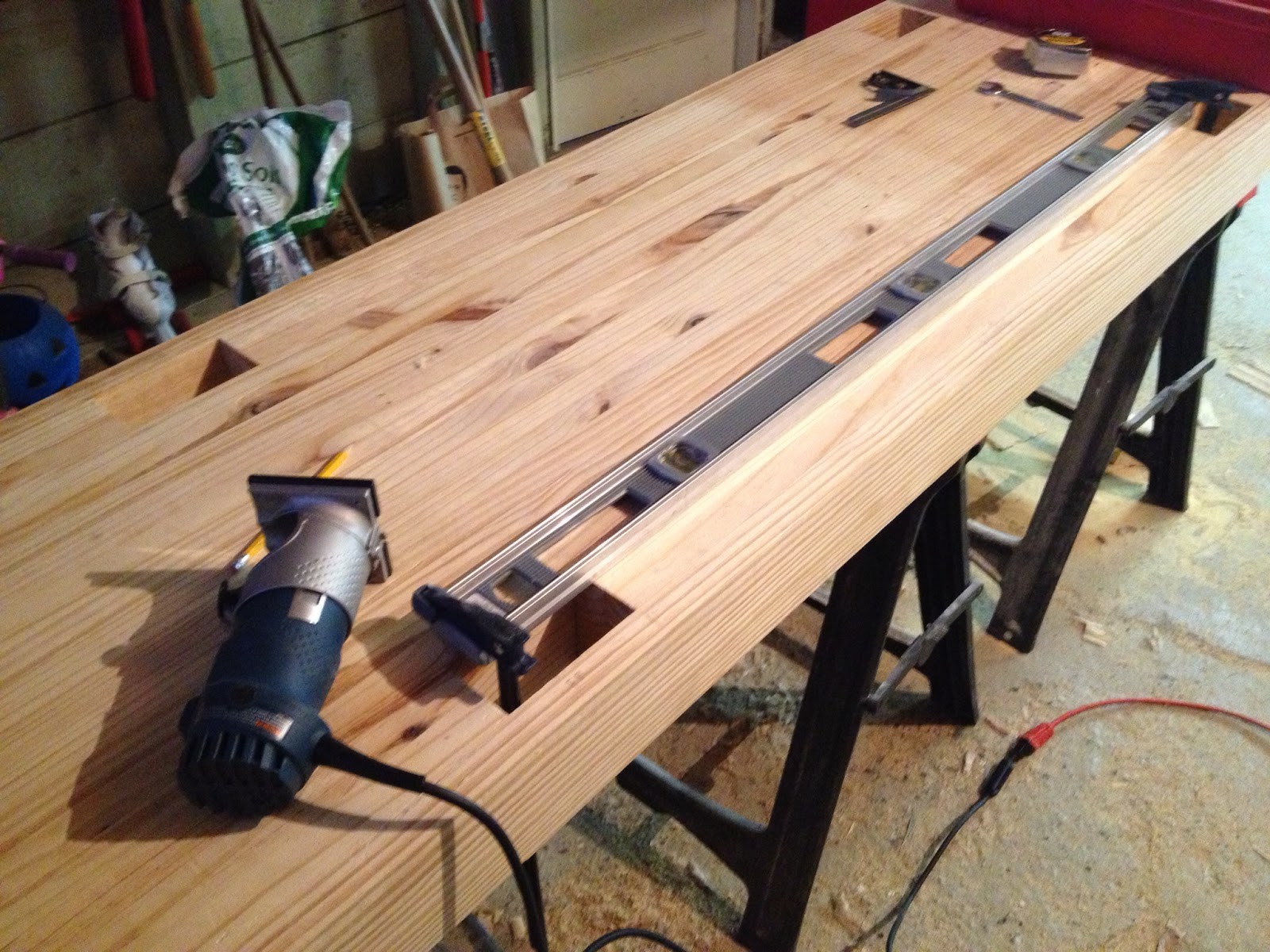 Chris' Project Page: Roubo Style Workbench - Part Five