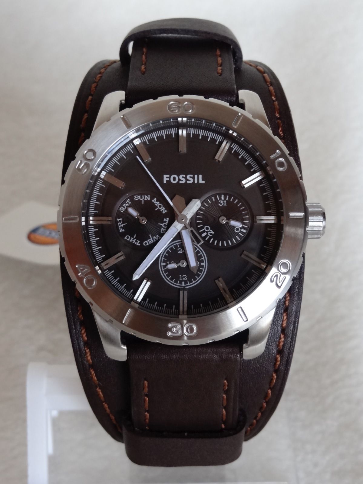 USA Boutique: Fossil Chronograph Leather Watch Analog with Day & Date ...