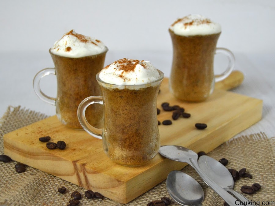 Mini mug cakes de cappucino