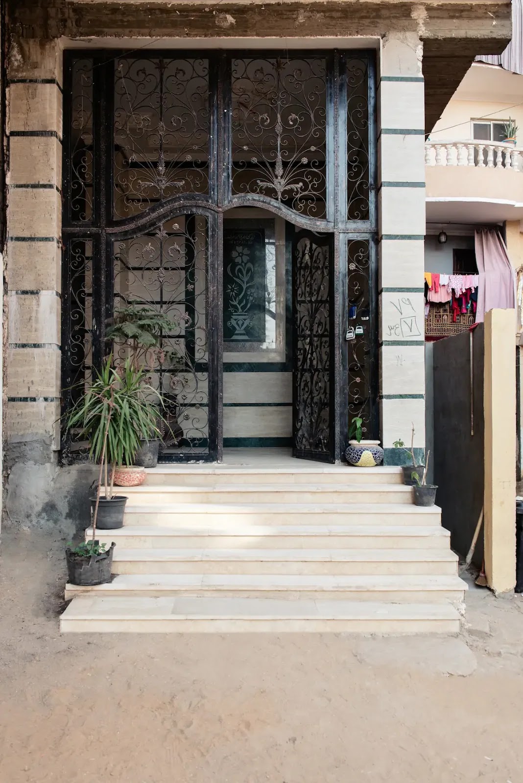 Book homes and unique travel experiences from airbnb in Egypt and the