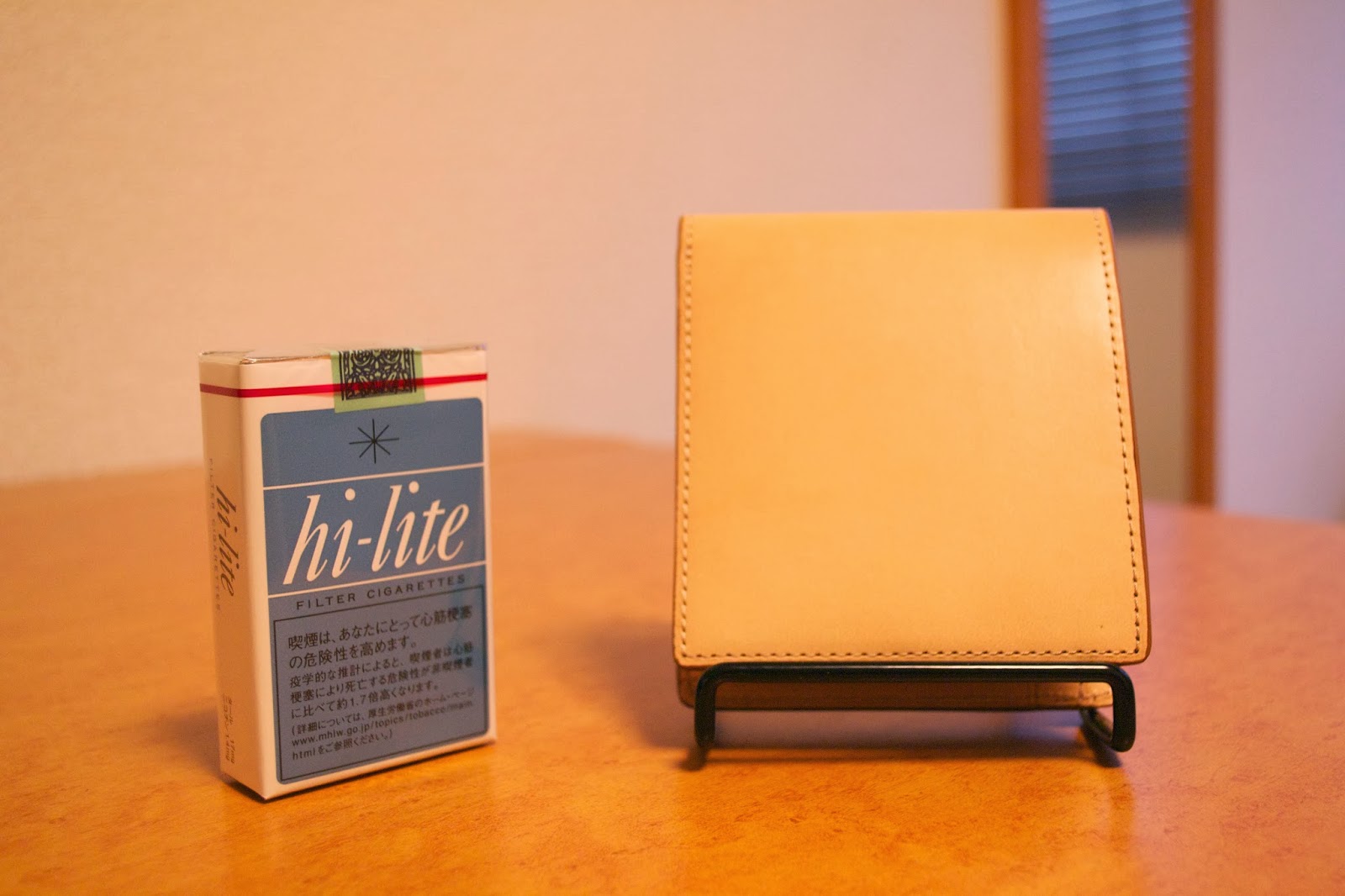 今日も hilite が美味しい 財布、買った(無印良品 ヌメ革 二つ折り財布 生成)
