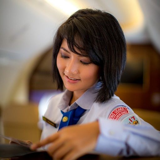 Theresia Mariana Susanti Pramugari Cantik Di Pesawat Kepresidenan Ri
