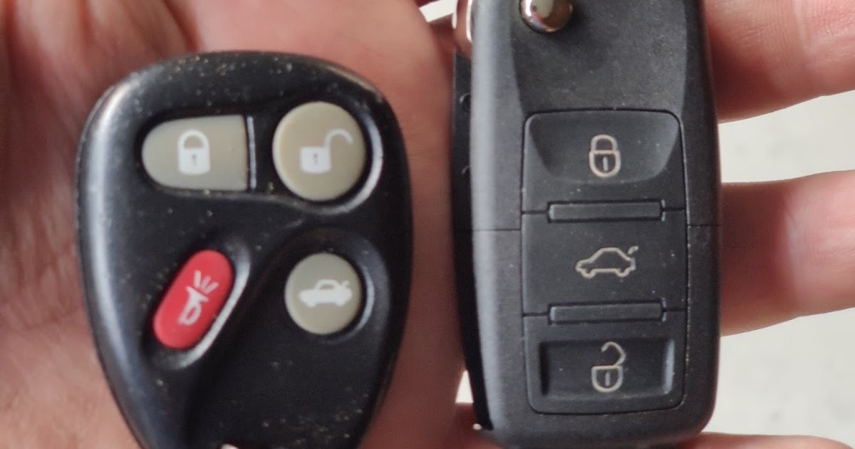 Flip key fob for Corvette