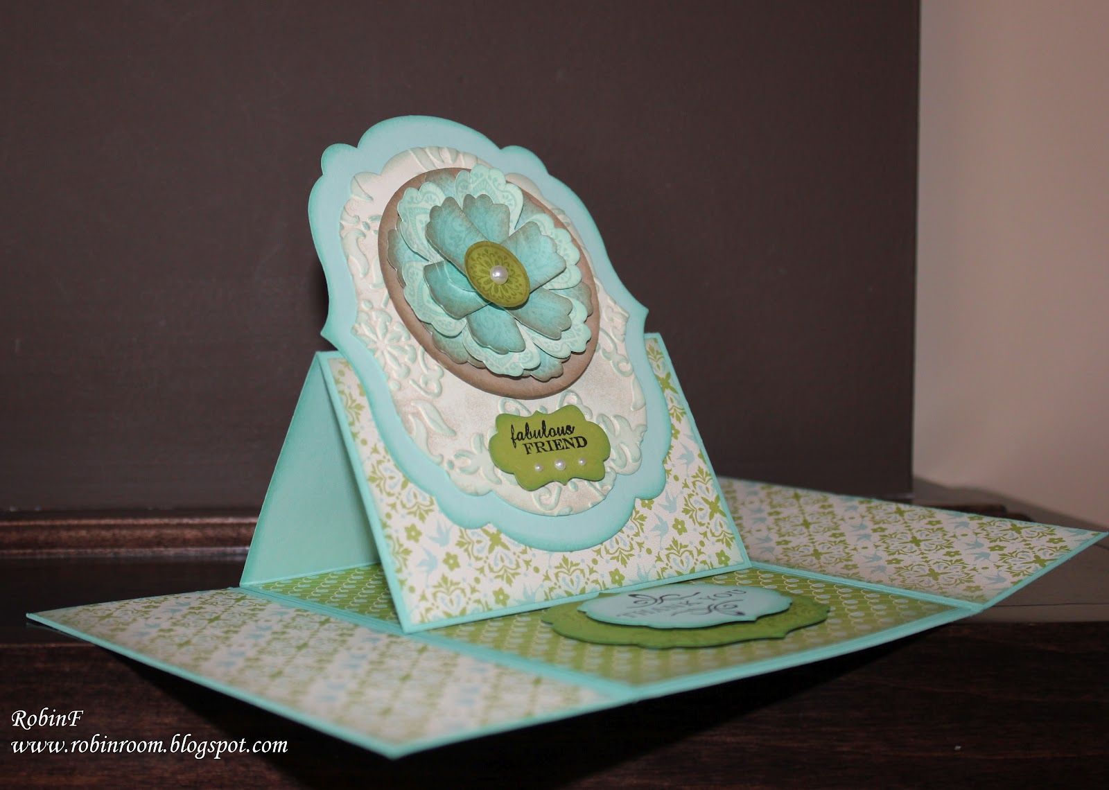 Robin's Room GatefoldEasel Card