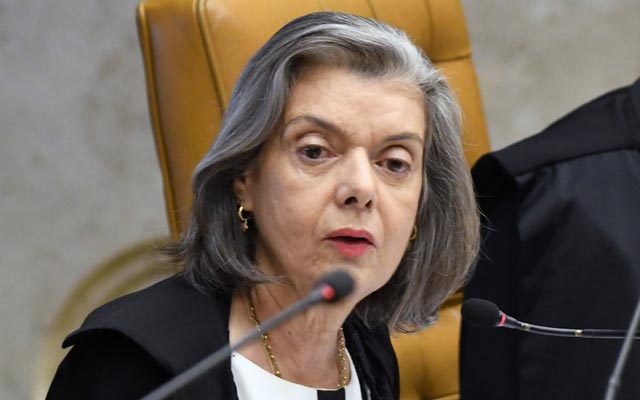 Cármen Lúcia manda TRF-4 soltar presos que foram condenados em segunda instância