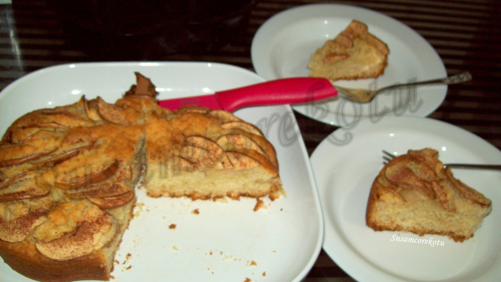 ELMALI KEKELMA DİLİMLİ KEK (ELMA KEK KALIBINDA) Susam Çörek Otu