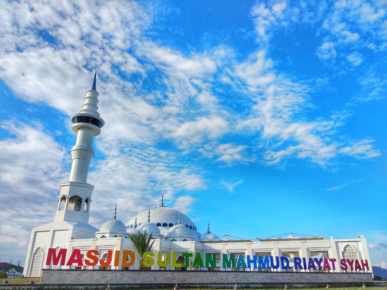 Destinasi Wisata Religi Masjid Muhammad Riayat Syah Tanjung Uncang Batam