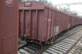 godds-train-derailed-in-sagar-district