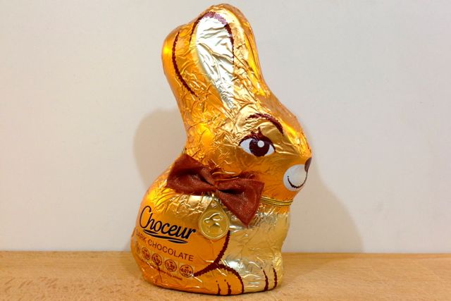 VEGANOO Vegan Reviews: Budget Vegan: Aldi Chocolate Easter Bunny