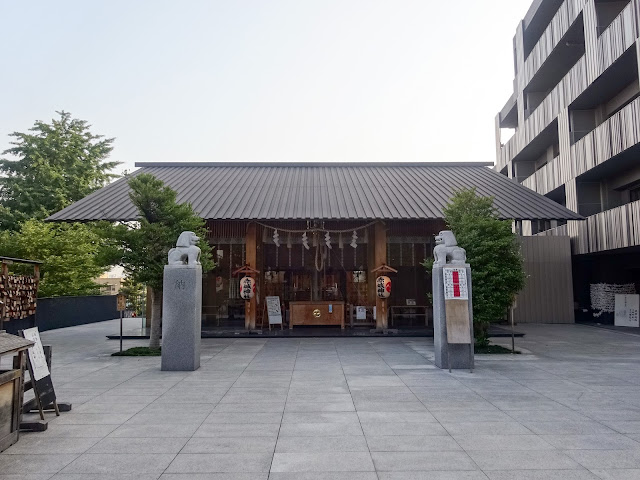 赤城神社,本殿,神楽坂,東京〈著作権フリー無料画像〉Free Stock Photos 