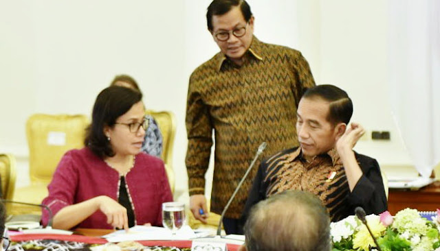 Mulai 1 Februari, Sri Mulyani Pungut Pajak Pulsa dan Kartu Perdana