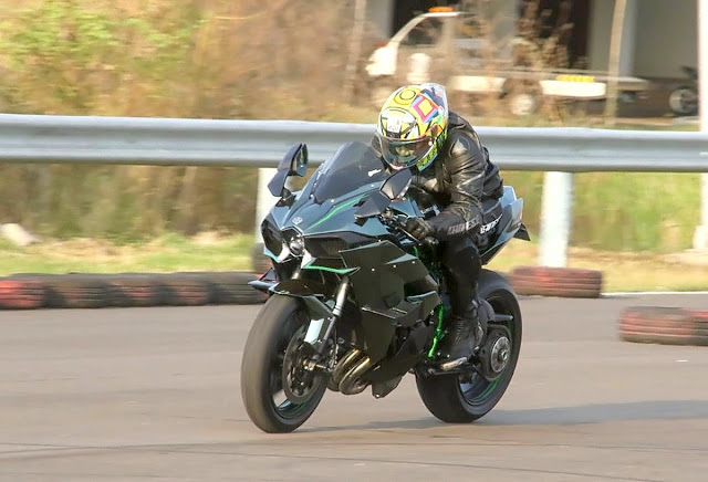 Kawasaki H2 drag bike