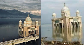 Foto Masjid Apung Palu Gempa Sunami Palu Sulawesi 2018 