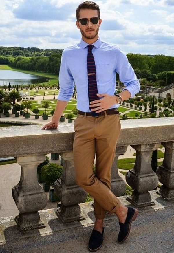 Why Khaki Pant is essential for Men's Capsule Wardrobe? - LooksGud.in