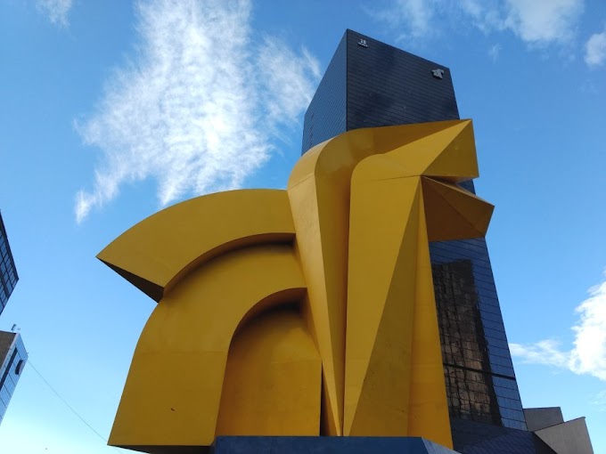 El Caballito escultura emblemática de Reforma 
