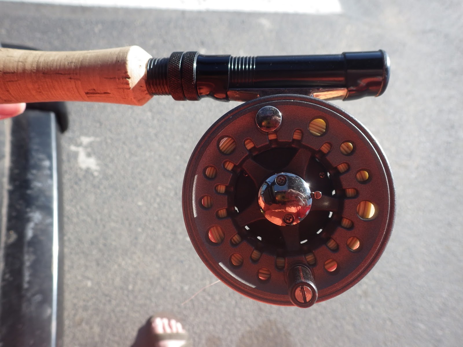 The Acute Angler Uplocking vs Downlocking Reel Seats