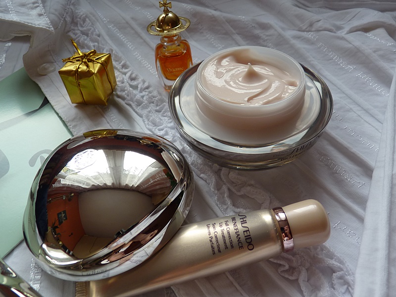 Shiseido Bio-Performance Glow Revival Cream Skoncentrowany krem przeciwstarzeniowy,  