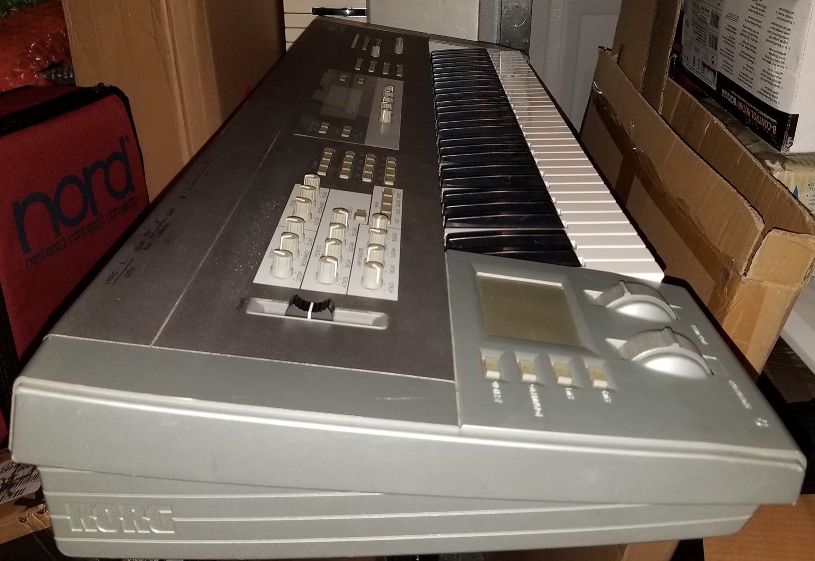 MATRIXSYNTH Z1 Multi Oscillator Synthesizer Keyboard w/ Physical