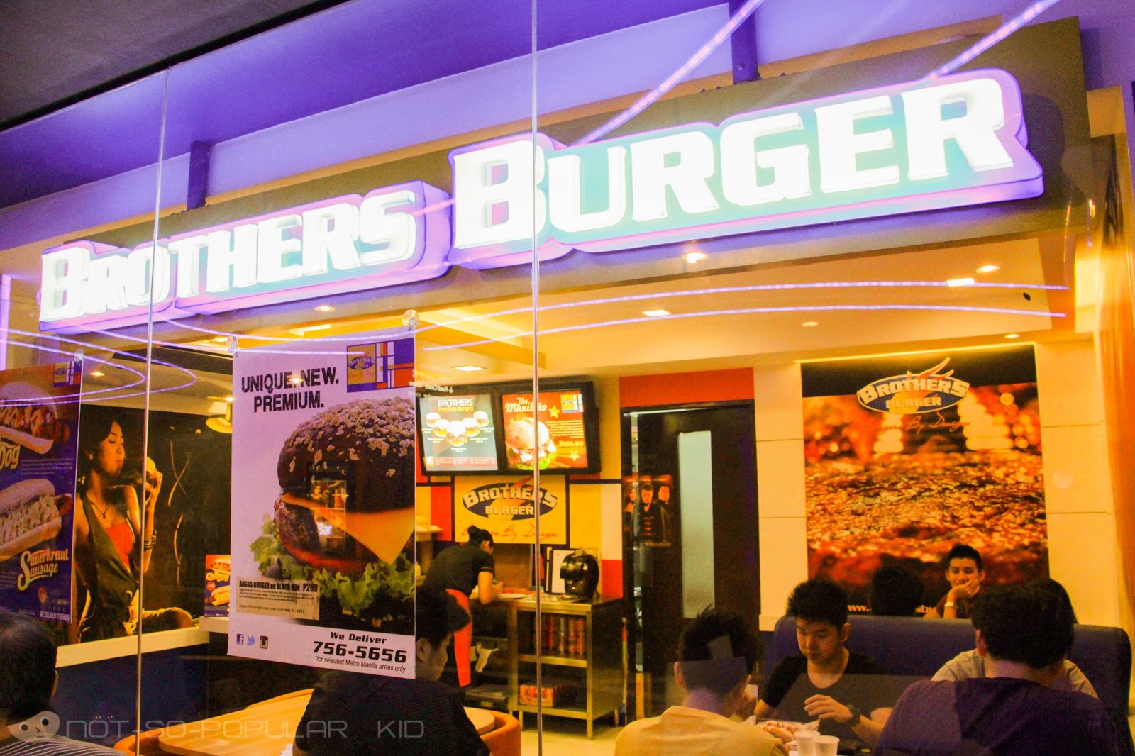 BROTHERS BURGER's Grilled Chicken Sandwich Lucky Chinatown Mall A