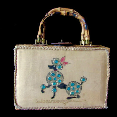 BEAUTIFUL Vintage Hand Beaded Purse, Hong Kong Made Evening Bag, Ornate  Silver Metal and Lovely Beads, Collectible Mid Century Beaded Bags