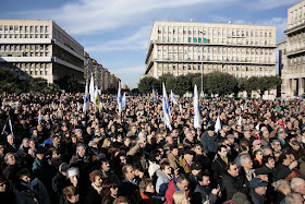 Up to 1,000 people attended Piergiorgio Welby's secular funeral in Piazza Don Bosco in the Tuscolano district