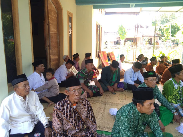 Babinsa Mojorejo Rutin Ikuti Pengajian Akbar Babinsa Mojorejo Rutin Ikuti Pengajian Akbar