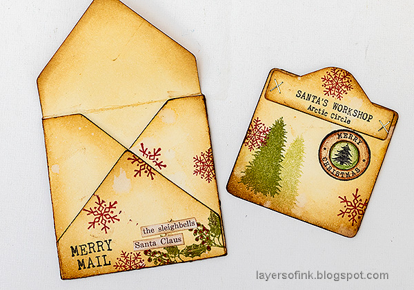 Layers of ink - Christmas Envelope and Card Tutorial by Anna-Karin Evaldsson. Layers of ink - Christmas Envelope and Card Tutorial by Anna-Karin Evaldsson.