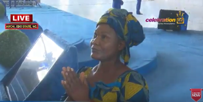 1 Photos: Stepahnie Otobo's mother goes on her knees to beg Apostle Suleman for forgiveness
