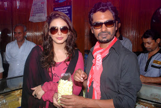 Huma Qureshi & Nawazuddin Siddiqui Watches 'DDLJ'