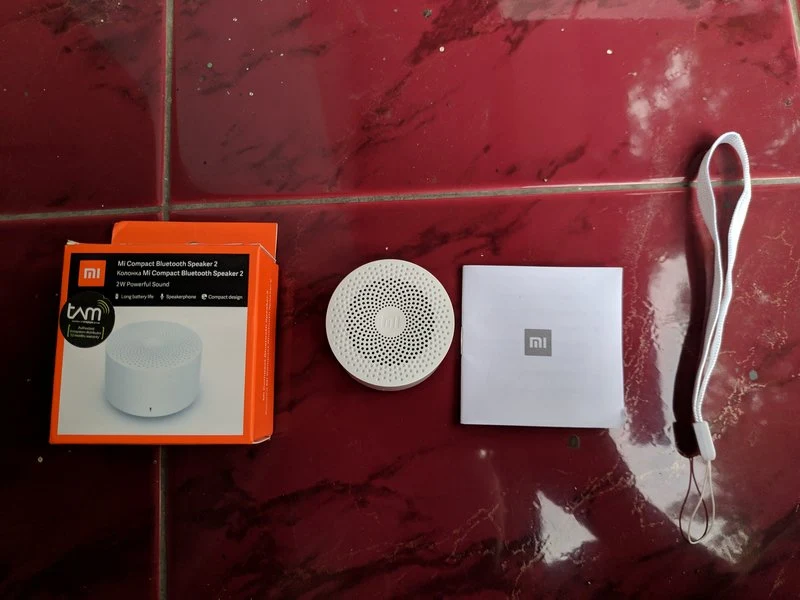 Paket Pembelian Xiaomi Mi Compact Bluetooth Speaker 2