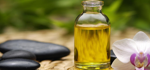 Castor oil Benefits and Uses
