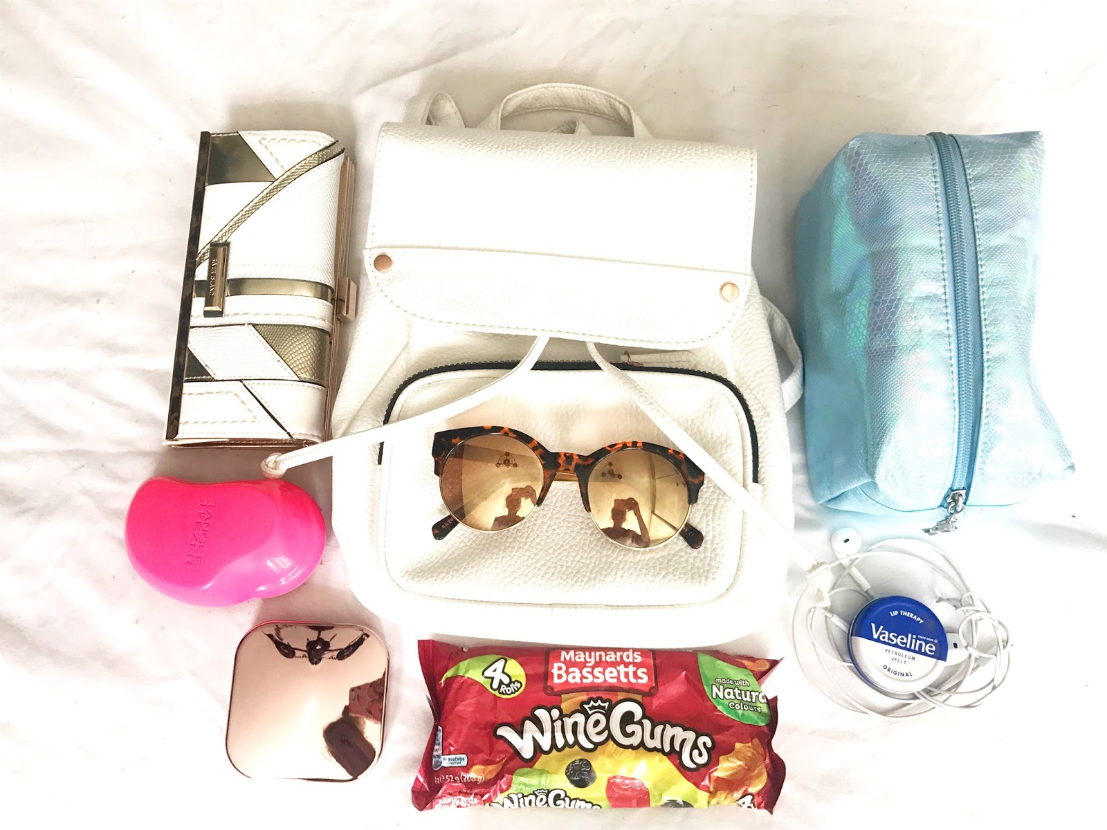 RosaBeauty X Hand Luggage Essentials