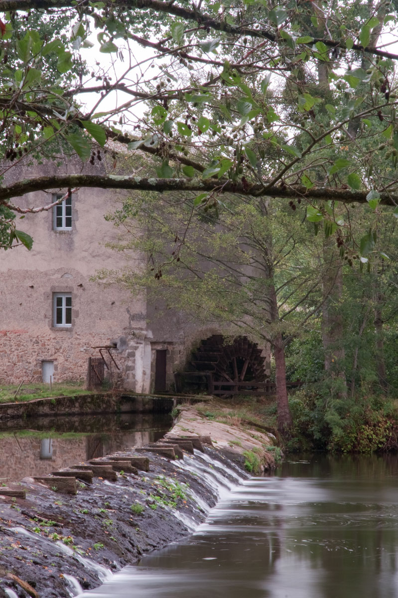 An Historical French Riverside Country Getaway...with a touch of Aussie! New photos taken by