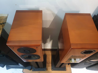 Vienna Acoustics Haydn 5.5 inch 2-Way Bookshelf Speakers (SOLD) 20211002_122954
